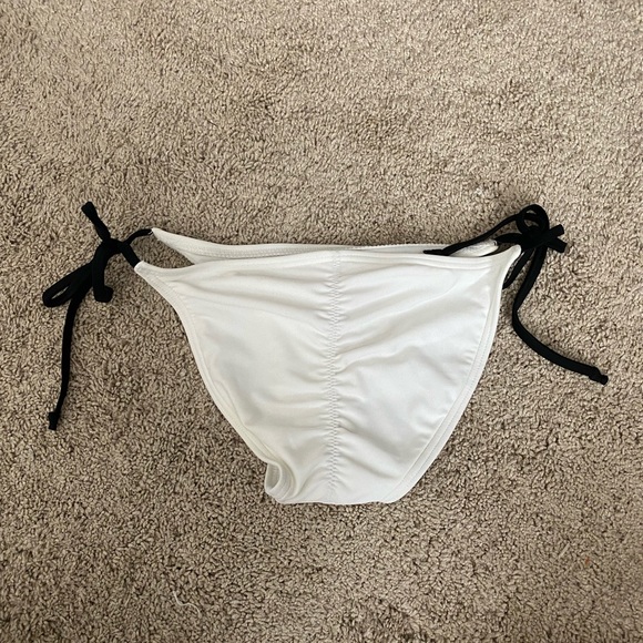 New with tags bikini - Picture 5 of 5